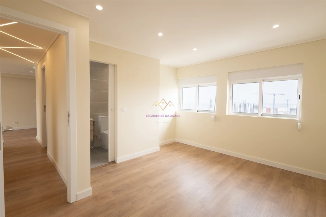 Apartamento T3 para Venda em Olivais Foto 15