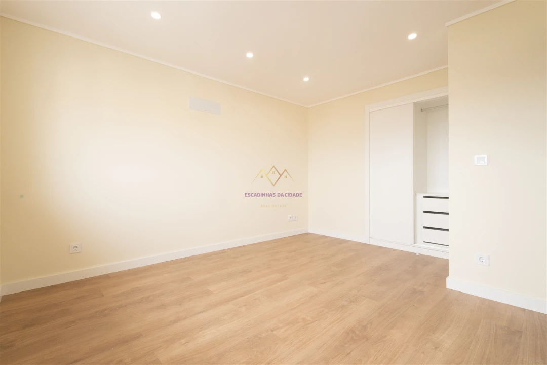 Apartamento T3 para Venda em Olivais Foto 16