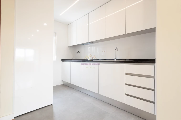 Apartamento T3 para Venda em Olivais Foto 5