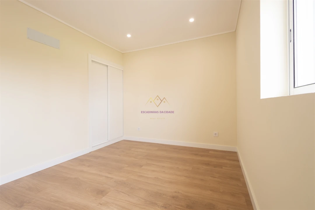 Apartamento T3 para Venda em Olivais Foto 13