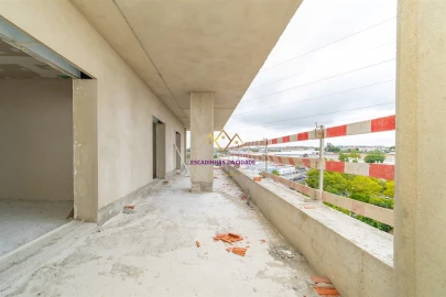 Apartamento T3 para Venda em Sacavém e Prior Velho