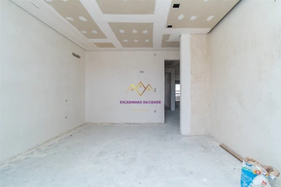 Apartamento T3 para Venda em Sacavém e Prior Velho