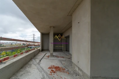 Apartamento T3 para Venda em Sacavém e Prior Velho