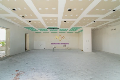 Apartamento T3 para Venda em Sacavém e Prior Velho