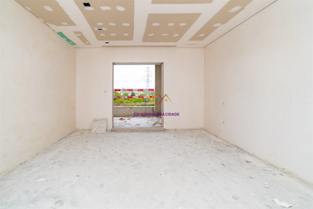 Apartamento T3 para Venda em Sacavém e Prior Velho Foto 27