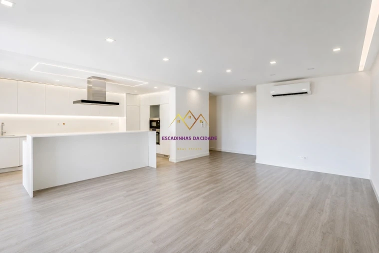 Apartamento T2 para Venda em Sacavém e Prior Velho Foto 6