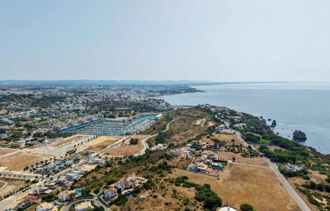 Moradia T4 para Venda em Albufeira e Olhos de Água Foto 5