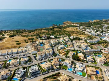 Moradia T4 para Venda em Albufeira e Olhos de Água
