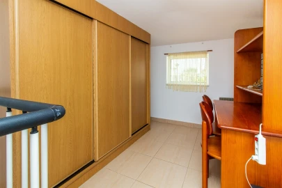 Moradia T4 para Venda em Albufeira e Olhos de Água
