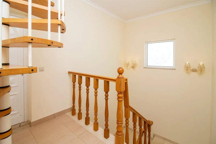 Moradia T4 para Venda em Albufeira e Olhos de Água Foto 48