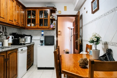 Apartamento T2 para Arrendamento em Vila Nova de Famalicão e Calendário