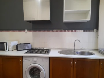 Apartamento T4 para Arrendamento em Santo Antonio dos Olivais