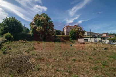Terreno para Venda em São Tomé de Negrelos