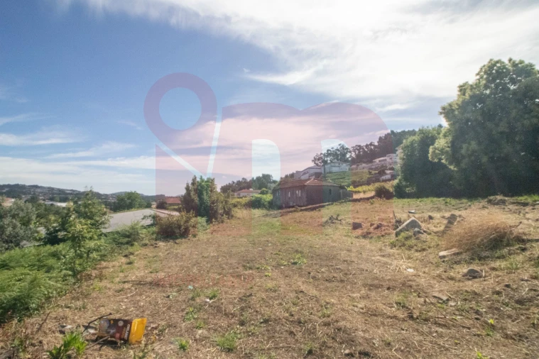 Terreno para Venda em São Tomé de Negrelos Foto 10