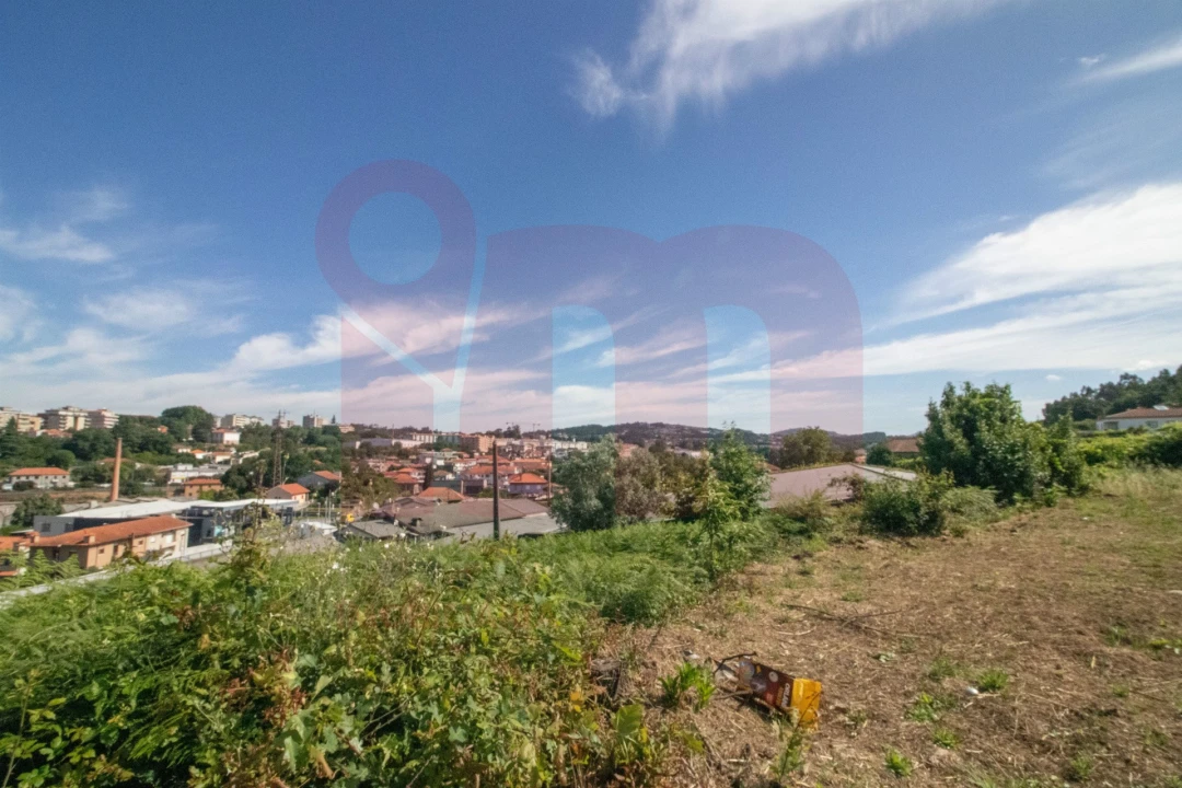 Terreno para Venda em São Tomé de Negrelos Foto 11