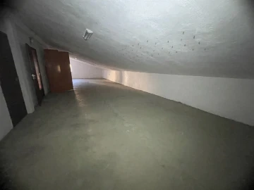 Moradia T6 para Venda em Melo e Nabais
