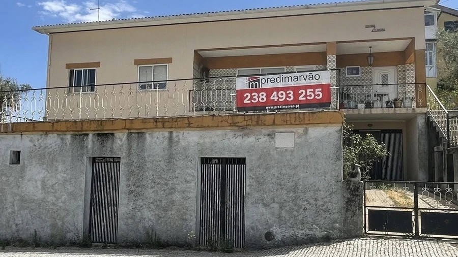 Moradia T6 para Venda em Melo e Nabais