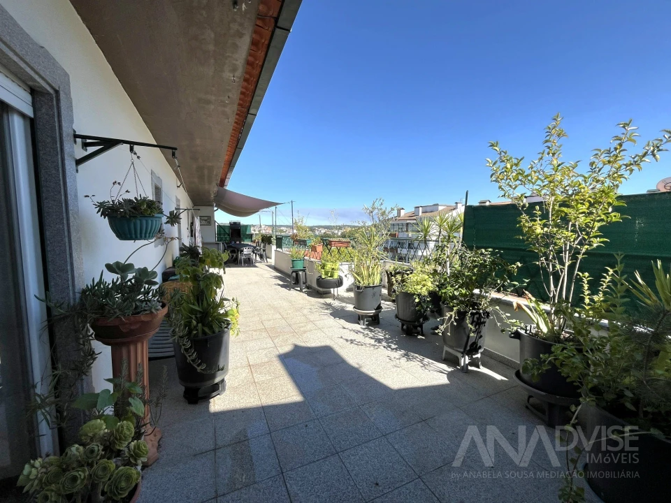 Apartamento T4 para Venda em Abraveses Foto 49