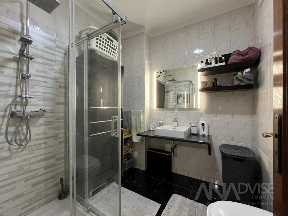 Apartamento T4 para Venda em Abraveses Foto 40