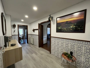 Apartamento T4 para Venda em Abraveses
