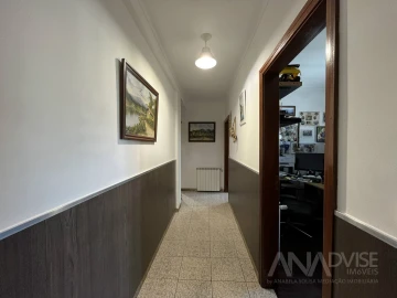 Apartamento T4 para Venda em Abraveses