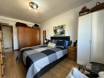 Apartamento T4 para Venda em Abraveses