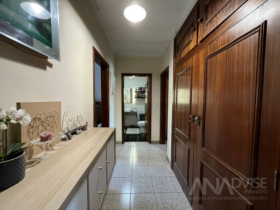 Apartamento T4 para Venda em Abraveses Foto 33