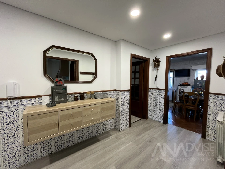 Apartamento T4 para Venda em Abraveses Foto 27