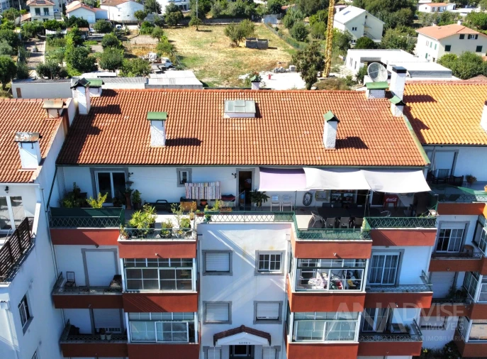 Apartamento T4 para Venda em Abraveses Foto 2