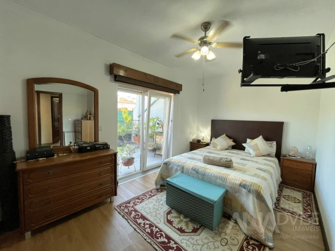 Apartamento T4 para Venda em Abraveses Foto 44