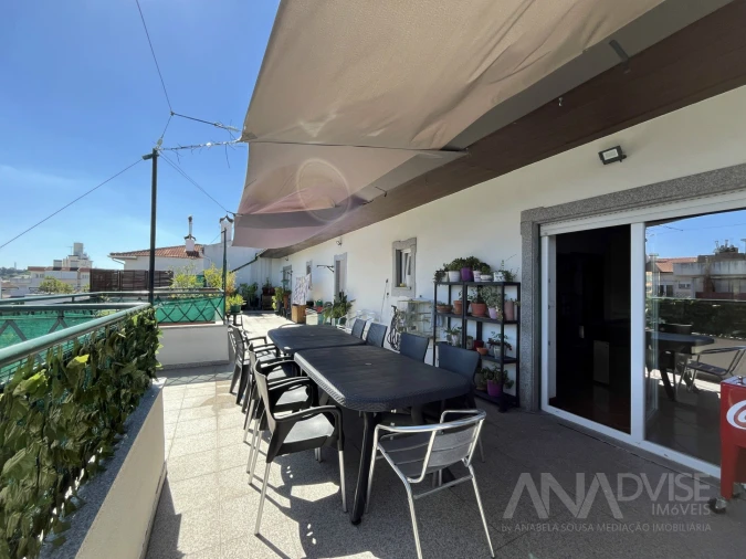 Apartamento T4 para Venda em Abraveses Foto 6