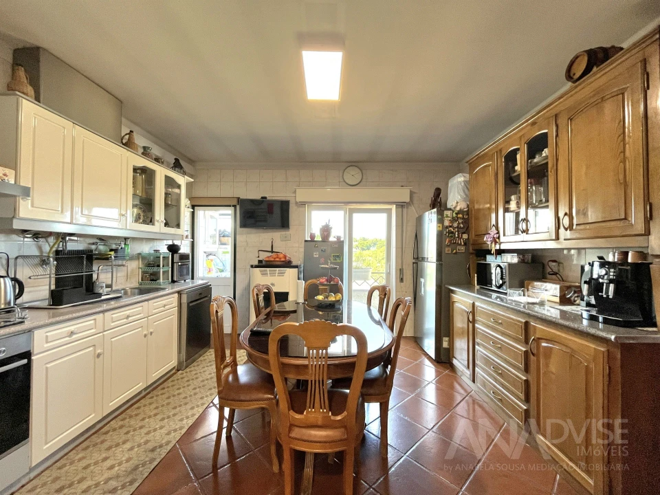 Apartamento T4 para Venda em Abraveses Foto 19