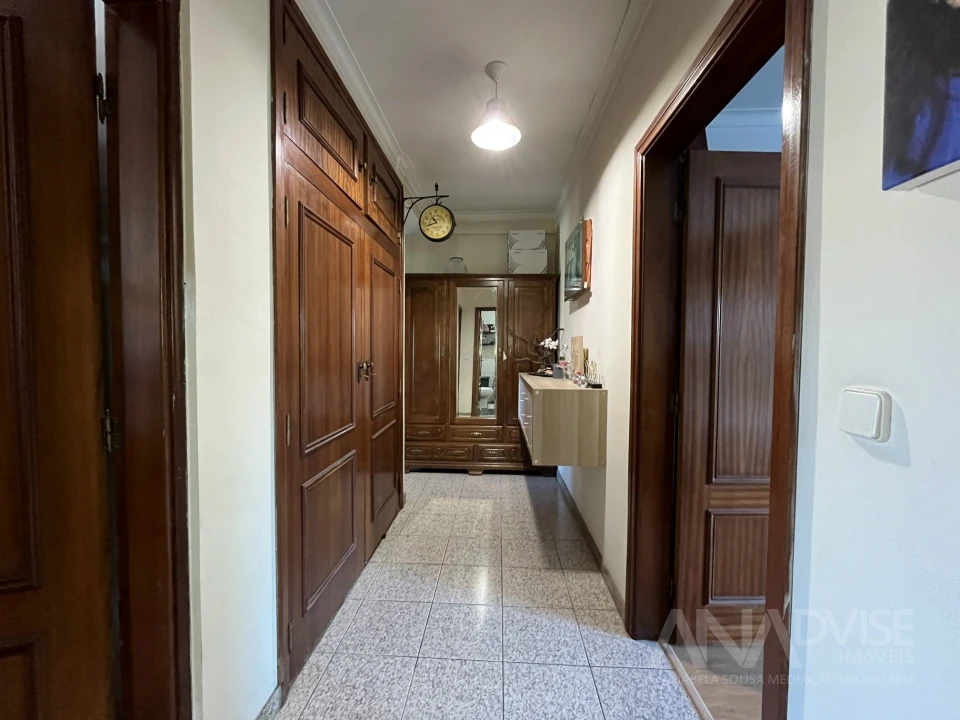 Apartamento T4 para Venda em Abraveses Foto 42