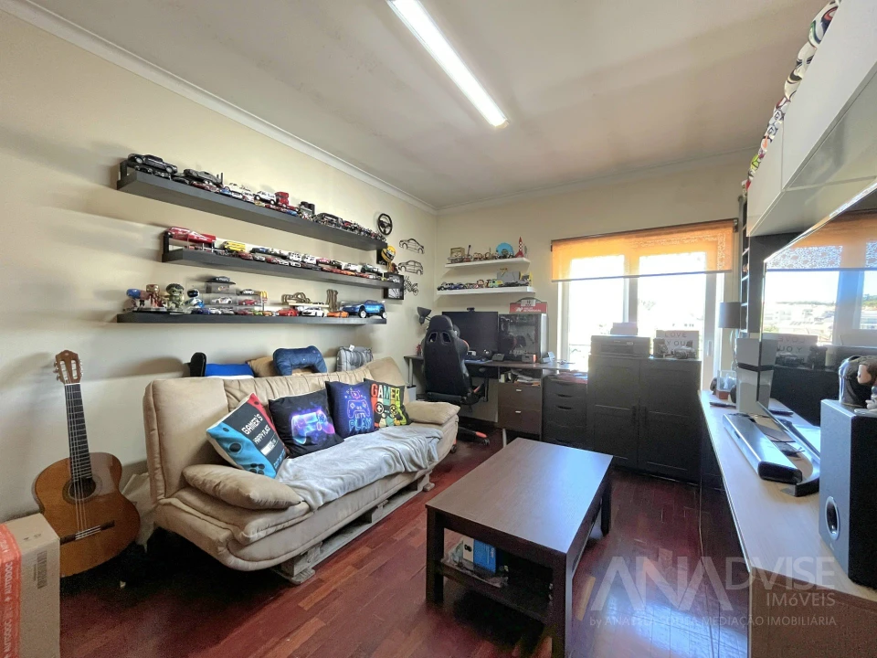Apartamento T4 para Venda em Abraveses Foto 29