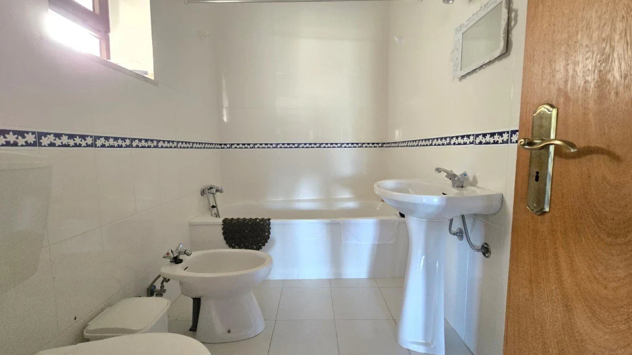 Moradia T4 para Venda em Moitas Venda Foto 5