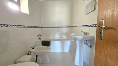 Moradia T4 para Venda em Moitas Venda