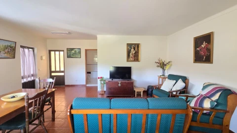 Moradia T4 para Venda em Moitas Venda