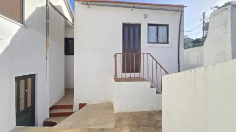 Moradia T4 para Venda em Moitas Venda