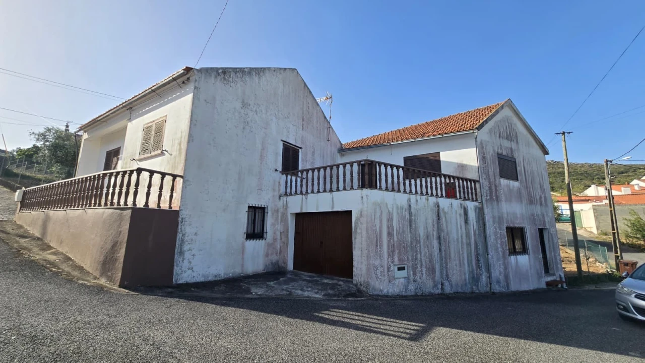 Moradia T4 para Venda em Moitas Venda Foto 1