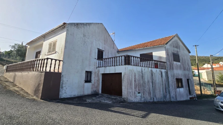Moradia T4 para Venda em Moitas Venda