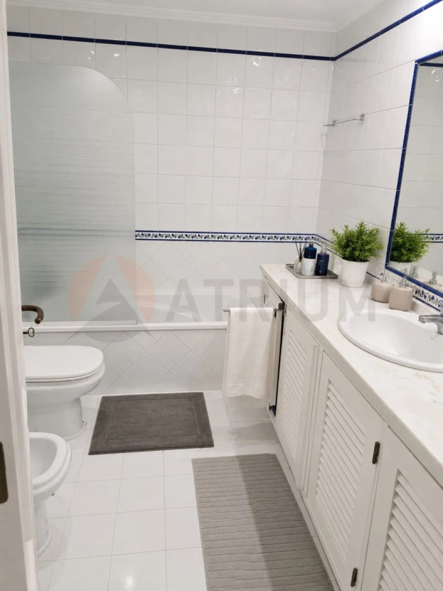 Apartamento T1 para Venda em Quinta do Anjo Foto 3
