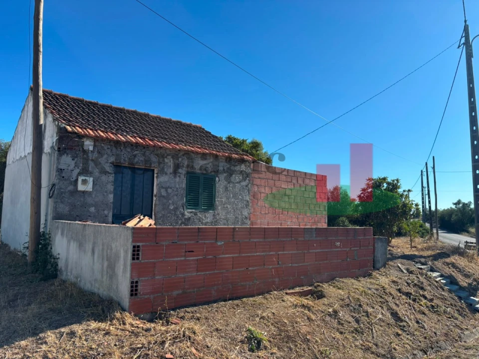 Moradia T1 para Venda em Azambujeira e Malaqueijo Foto 2