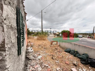 Moradia T1 para Venda em Azambujeira e Malaqueijo