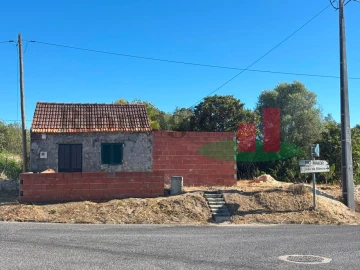 Moradia T1 para Venda em Azambujeira e Malaqueijo
