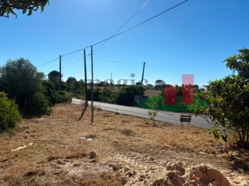 Moradia T1 para Venda em Azambujeira e Malaqueijo