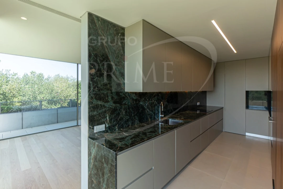 Apartamento T4 para Venda em Aldoar, Foz do Douro e Nevogilde Foto 5