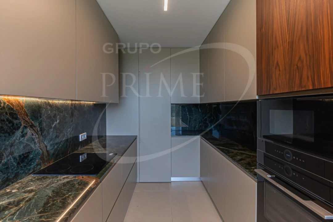 Apartamento T4 para Venda em Aldoar, Foz do Douro e Nevogilde Foto 7