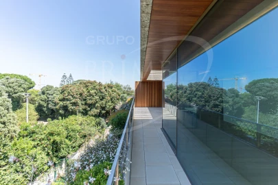 Apartamento T4 para Venda em Aldoar, Foz do Douro e Nevogilde