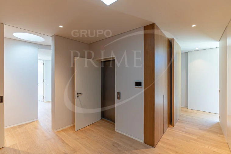 Apartamento T4 para Venda em Aldoar, Foz do Douro e Nevogilde Foto 27