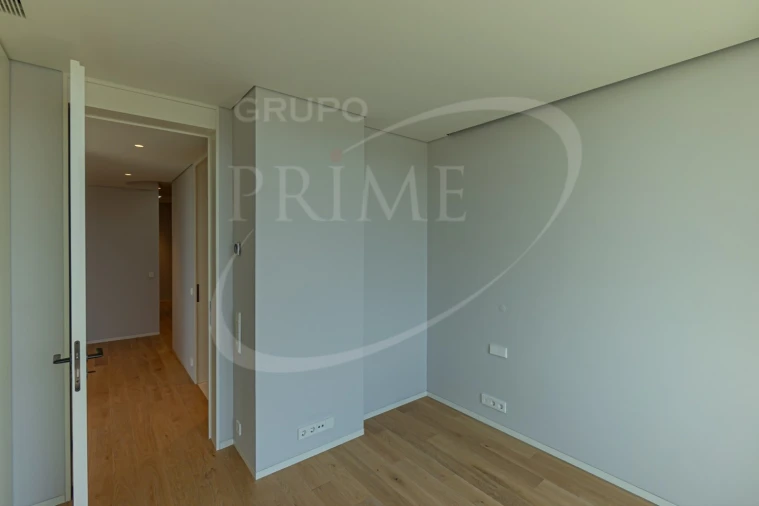 Apartamento T4 para Venda em Aldoar, Foz do Douro e Nevogilde Foto 30